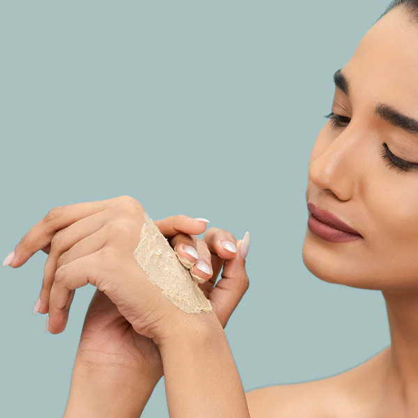 Lotus Herbals Apriscrub Fresh Apricot Scrub - Image 2